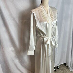 Linea Donatella White Satin Full length Wrap Robe Size S/M